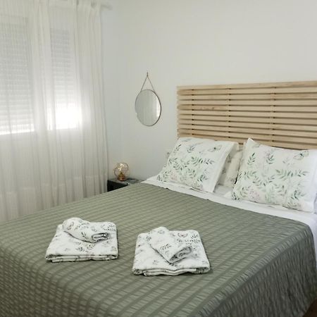 Apartamento Turistico Damajuana Parking Free Espartinas Exterior photo