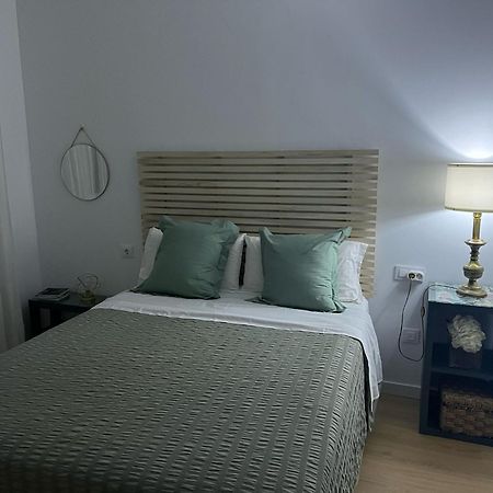 Apartamento Turistico Damajuana Parking Free Espartinas Exterior photo