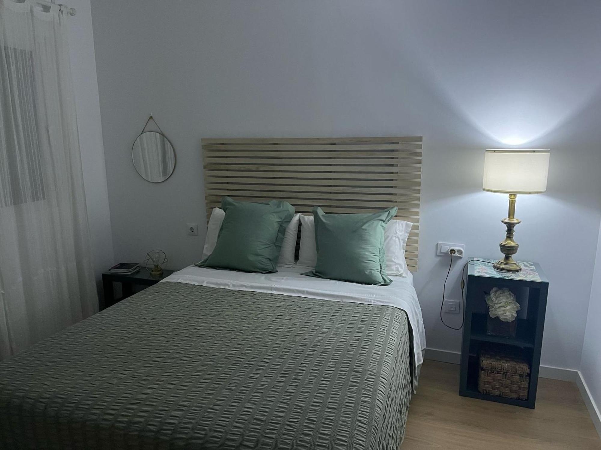 Apartamento Turistico Damajuana Parking Free Espartinas Exterior photo